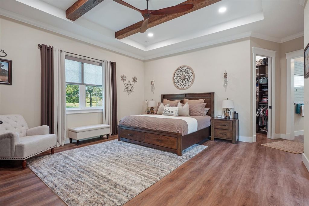 Image 17 of property listing at 4 OAKVIEW COURT, Palm Coast, FL 32137