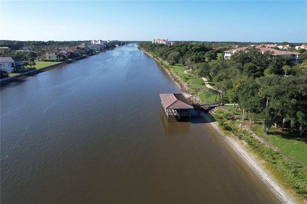 Image 53 of property listing at 4 OAKVIEW COURT, Palm Coast, FL 32137