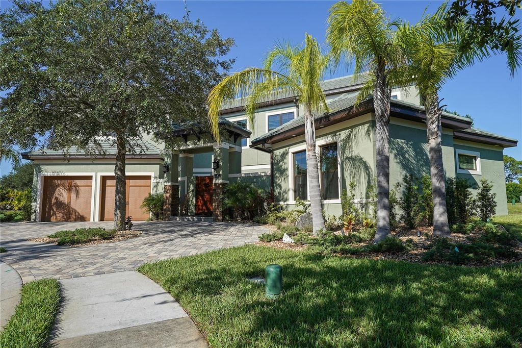 Image 55 of property listing at 4 OAKVIEW COURT, Palm Coast, FL 32137