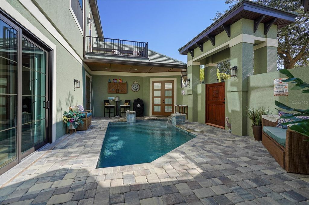 Image 60 of property listing at 4 OAKVIEW COURT, Palm Coast, FL 32137