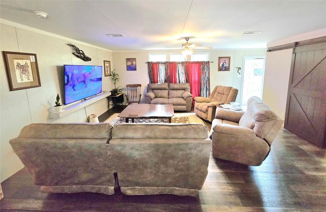 223 County Road 2167b, Cleveland, TX 77327