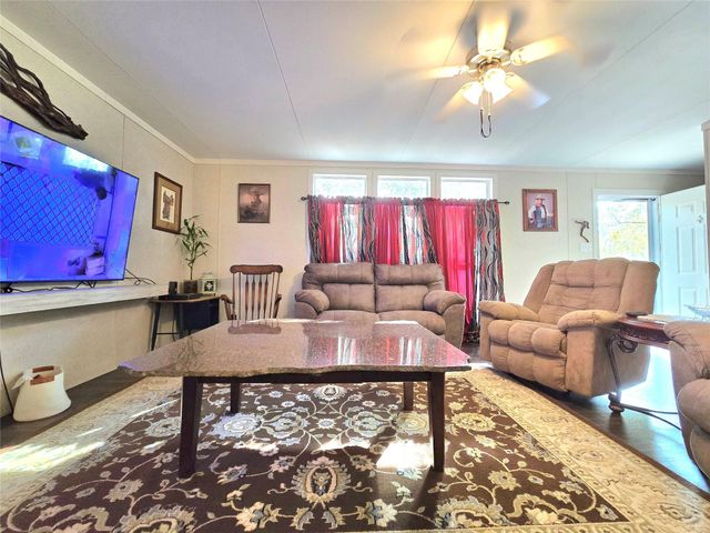 223 County Road 2167b, Cleveland, TX 77327