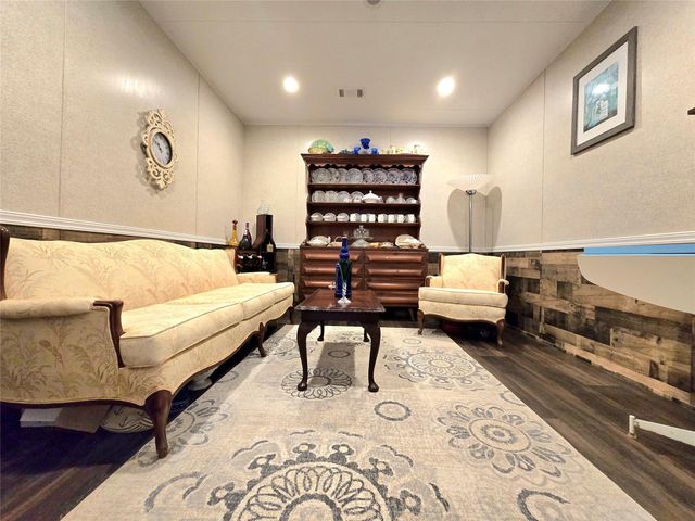 223 County Road 2167b, Cleveland, TX 77327