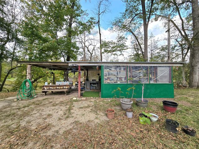 223 County Road 2167b, Cleveland, TX 77327