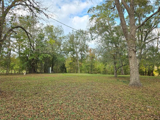 223 County Road 2167b, Cleveland, TX 77327