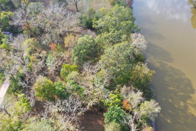 223 County Road 2167b, Cleveland, TX 77327