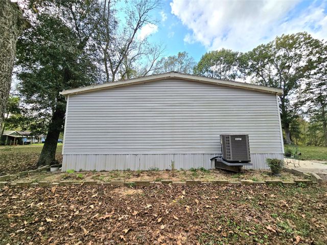 223 County Road 2167b, Cleveland, TX 77327