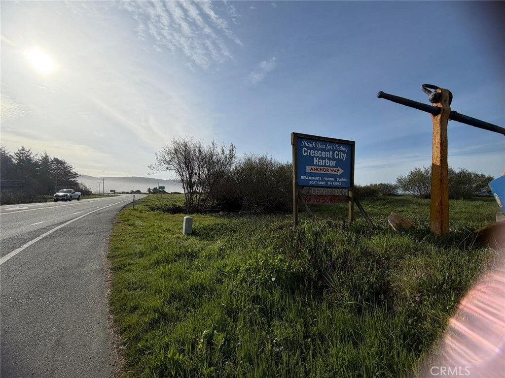 Image 14 of property listing at 506 Anchior, Crescent City, CA 95531