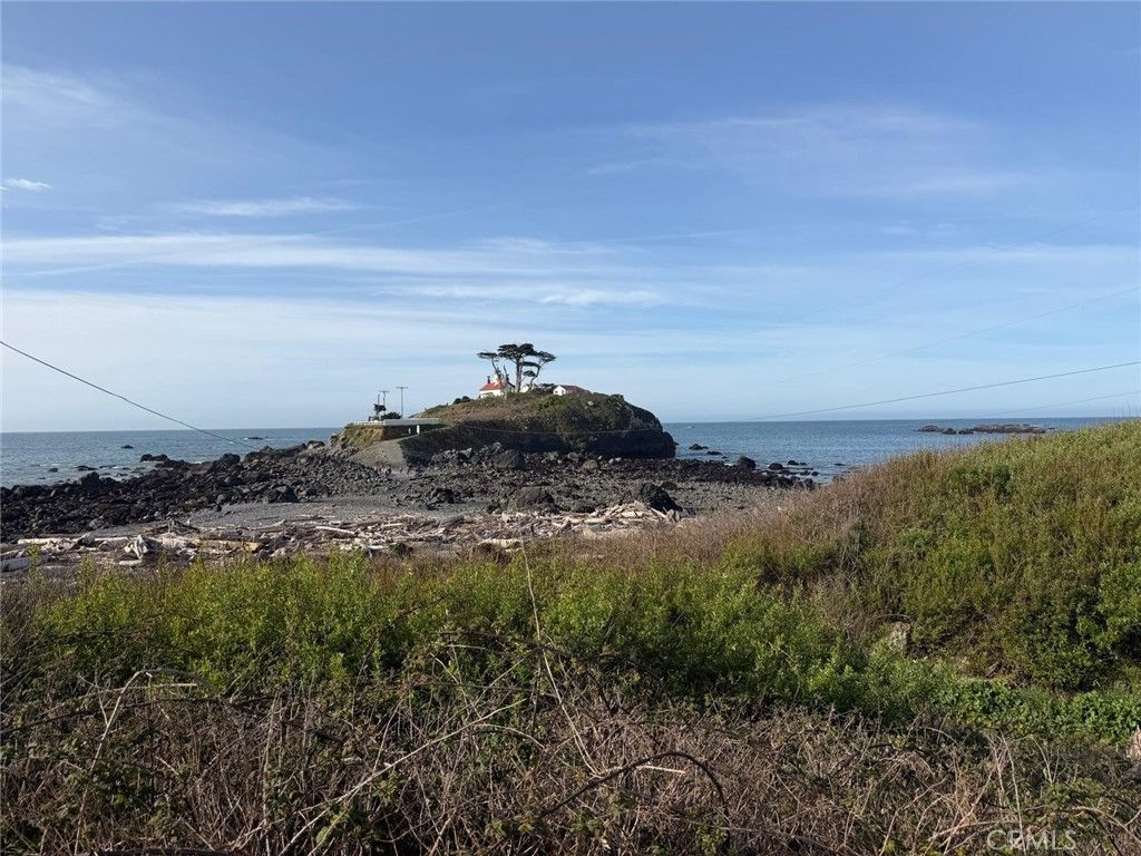 Image 23 of property listing at 506 Anchior, Crescent City, CA 95531