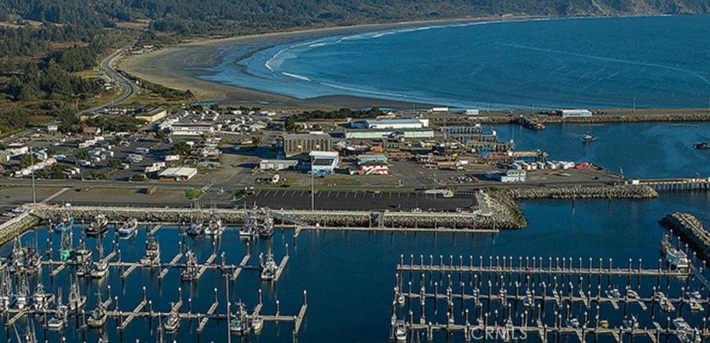 Image 4 of property listing at 506 Anchior, Crescent City, CA 95531