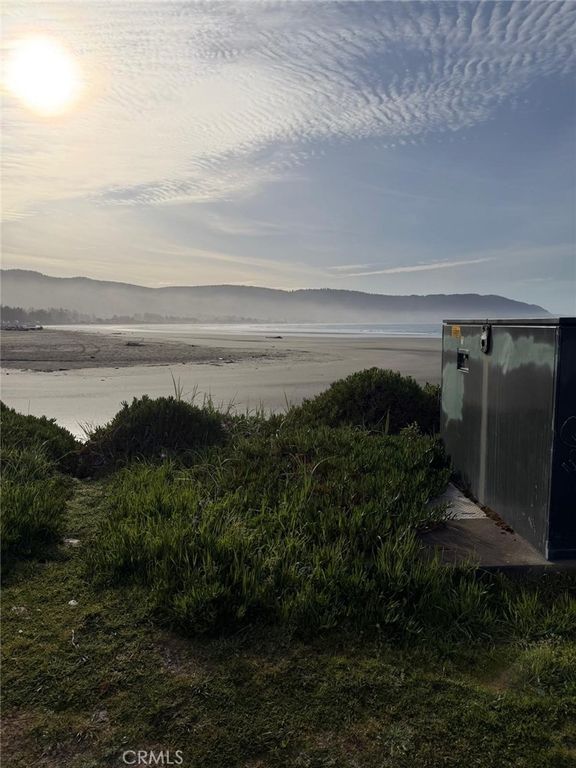 Image 7 of property listing at 506 Anchior, Crescent City, CA 95531