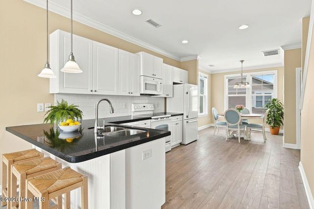 108 Egret Landing Court B, Surf City, NC 28445