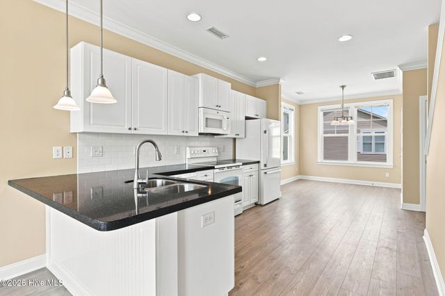 108 Egret Landing Court B, Surf City, NC 28445