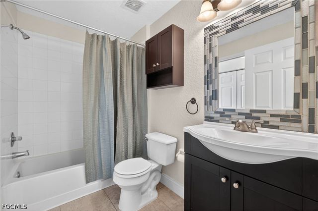 6401 Aragon WAY 106, Fort Myers, FL 33966
