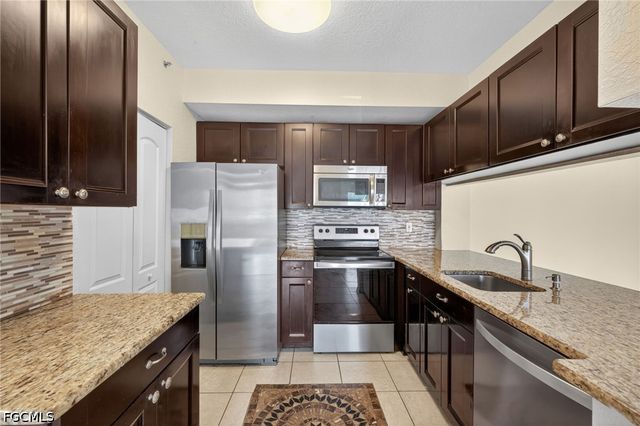6401 Aragon WAY 106, Fort Myers, FL 33966