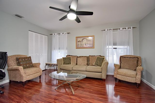 7838 Cypress Crescent, Boca Raton, FL 33433