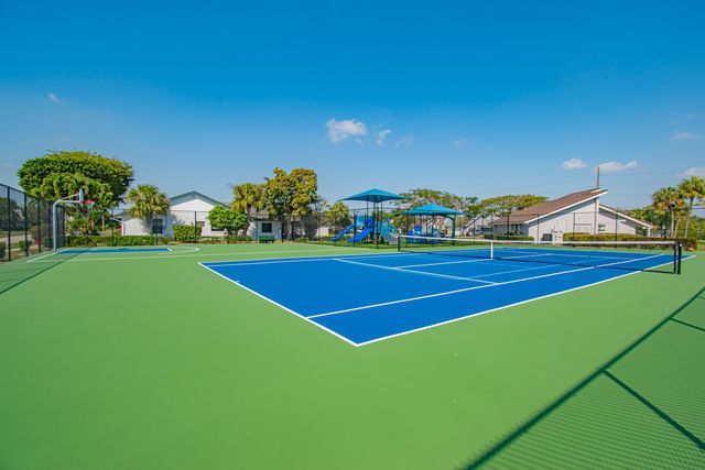 7838 Cypress Crescent, Boca Raton, FL 33433