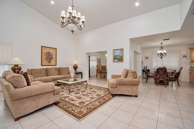 7838 Cypress Crescent, Boca Raton, FL 33433