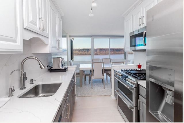 2521 Palisade Ave Apt 8C, New York City, NY 10463