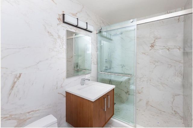 2521 Palisade Ave Apt 8C, New York City, NY 10463