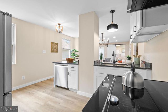 72 WILLIS ST, Penns Grove, NJ 08069