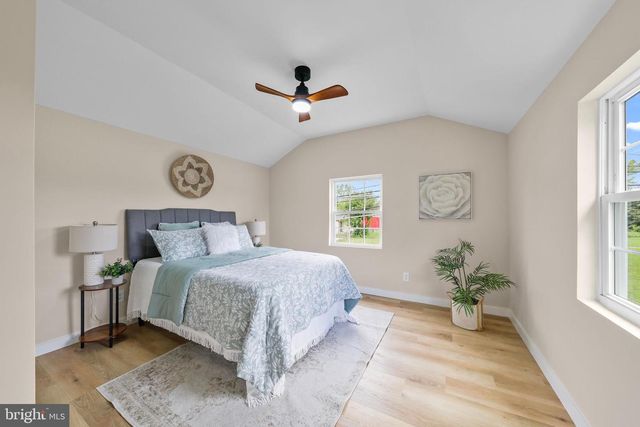 72 WILLIS ST, Penns Grove, NJ 08069