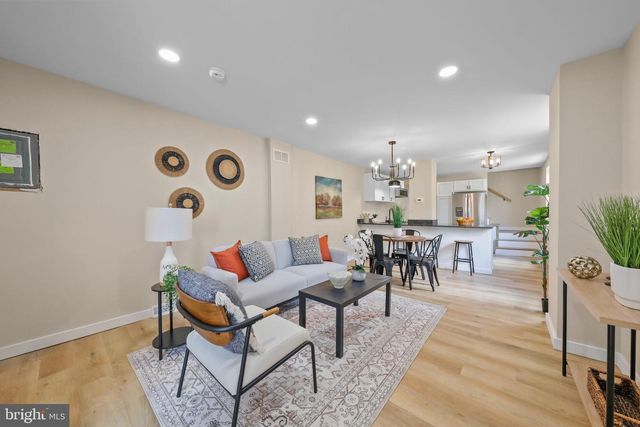 72 WILLIS ST, Penns Grove, NJ 08069