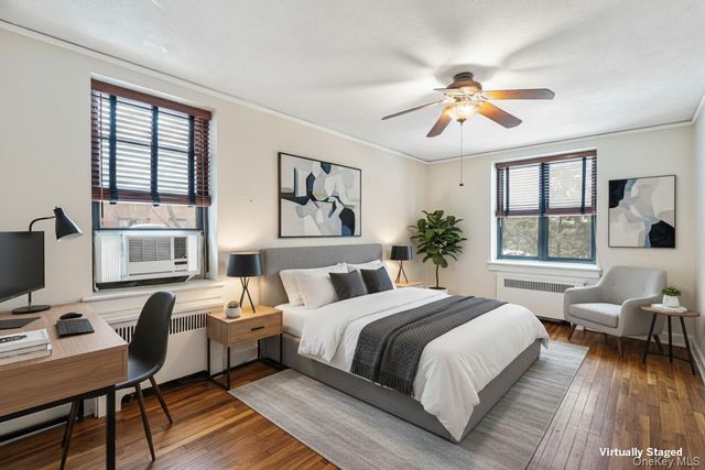 2 Townhouse Place 2L, Great Neck, NY 11021