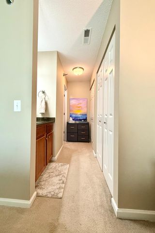 5998 Chasewood Parkway 002, Minnetonka, MN 55343