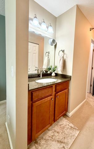 5998 Chasewood Parkway 002, Minnetonka, MN 55343