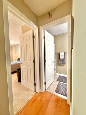 5998 Chasewood Parkway 002, Minnetonka, MN 55343