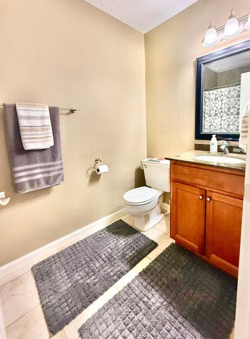 5998 Chasewood Parkway 002, Minnetonka, MN 55343