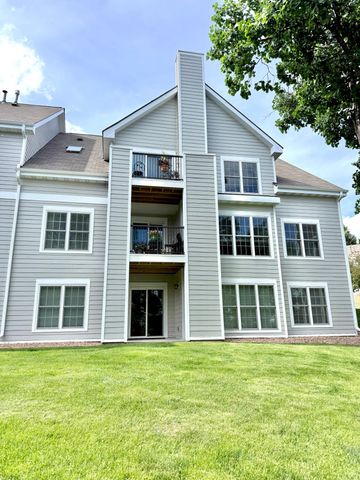 5998 Chasewood Parkway 002, Minnetonka, MN 55343