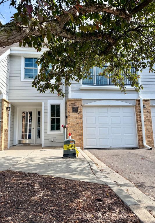 5998 Chasewood Parkway 002, Minnetonka, MN 55343 — photo 2