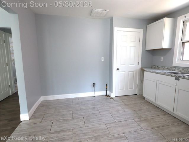 18051 Stansbury Street, Detroit, MI 48235