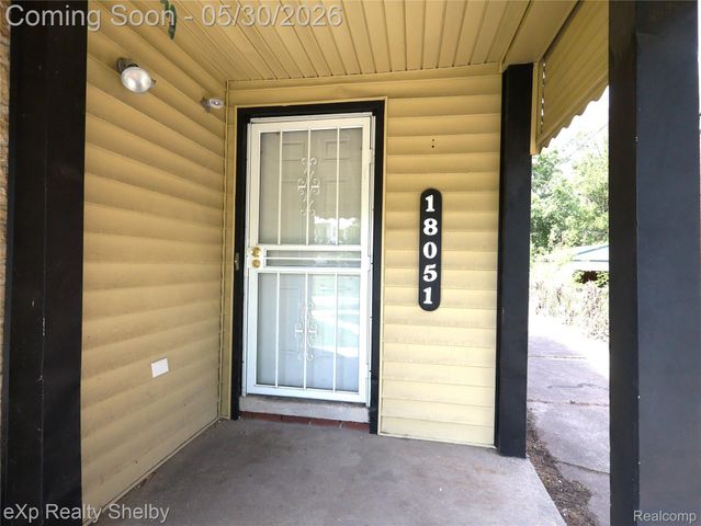 18051 Stansbury Street, Detroit, MI 48235