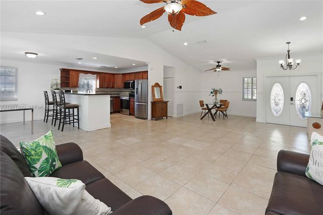 3597 SW 69th Ter, Miramar, FL 33023