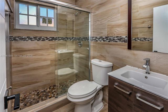 3597 SW 69th Ter, Miramar, FL 33023