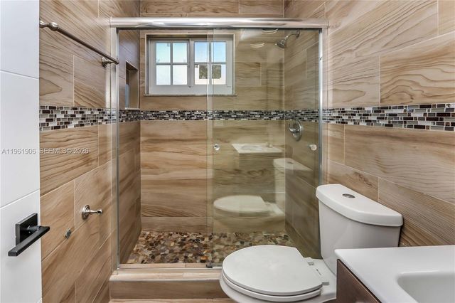 3597 SW 69th Ter, Miramar, FL 33023