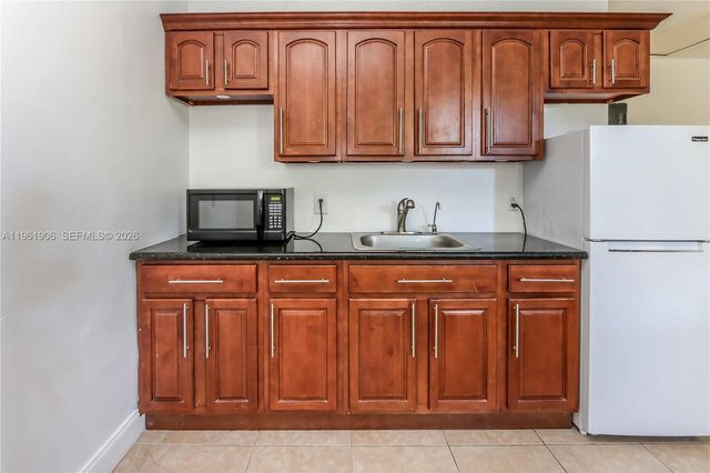 3597 SW 69th Ter, Miramar, FL 33023