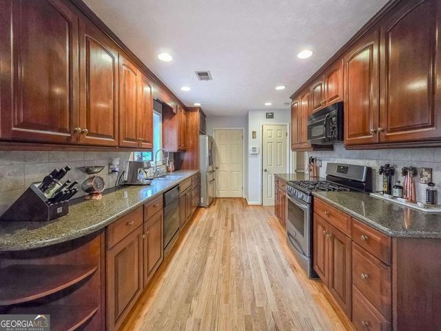 3682 Cedar Corners Place, Peachtree Corners, GA 30092