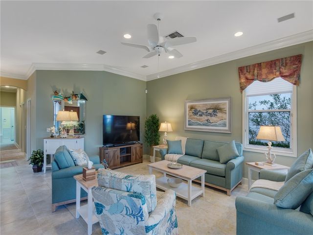 1765 Victoria Circle, Vero Beach, FL 32967