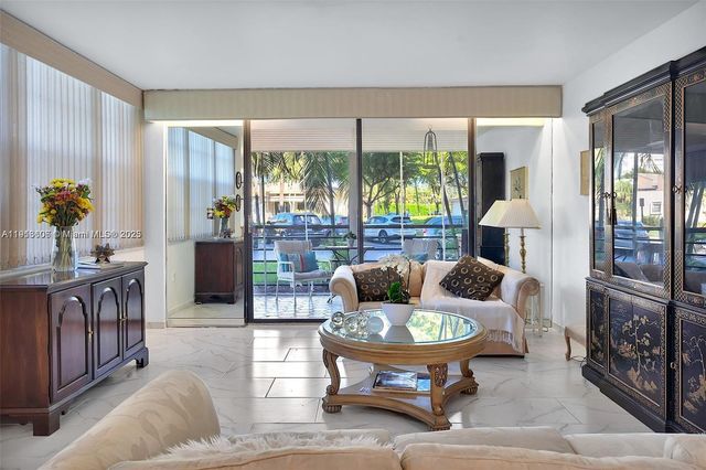 1300 Saint Charles Pl L12, Pembroke Pines, FL 33026