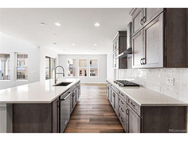 8858 Moonshimmer Trl, Littleton, CO 80125