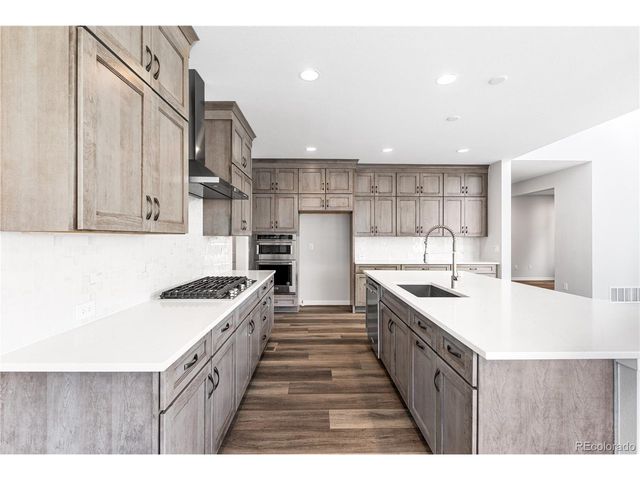 8858 Moonshimmer Trl, Littleton, CO 80125