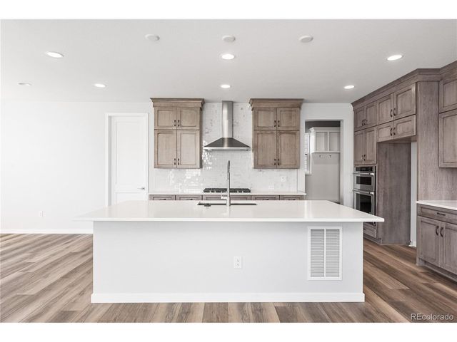 8858 Moonshimmer Trl, Littleton, CO 80125