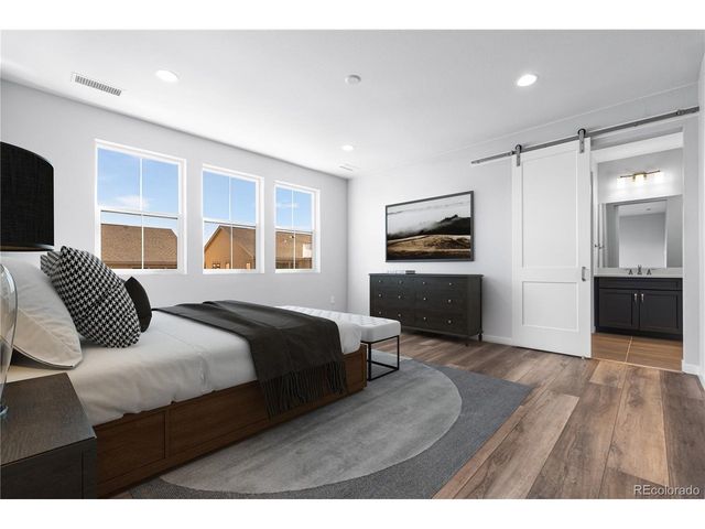 8858 Moonshimmer Trl, Littleton, CO 80125