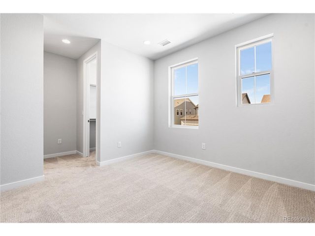 8858 Moonshimmer Trl, Littleton, CO 80125