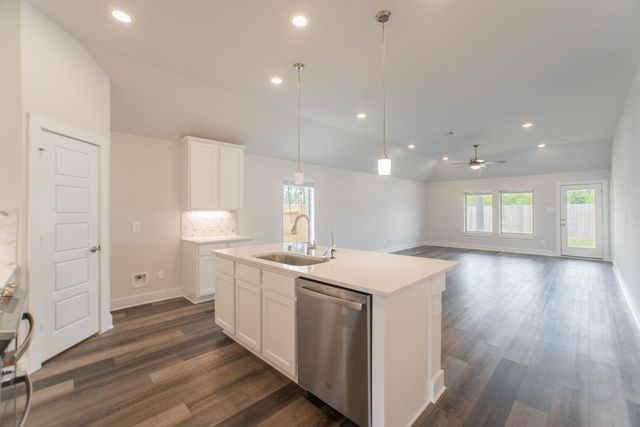 10289 South Goshawk Trail, Conroe, TX 77385