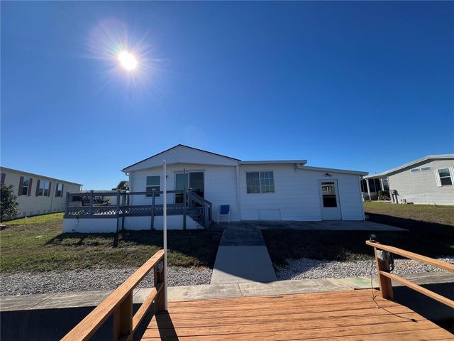 217 MOUNT ISLE AVENUE NE 197, St Petersburg, FL 33702